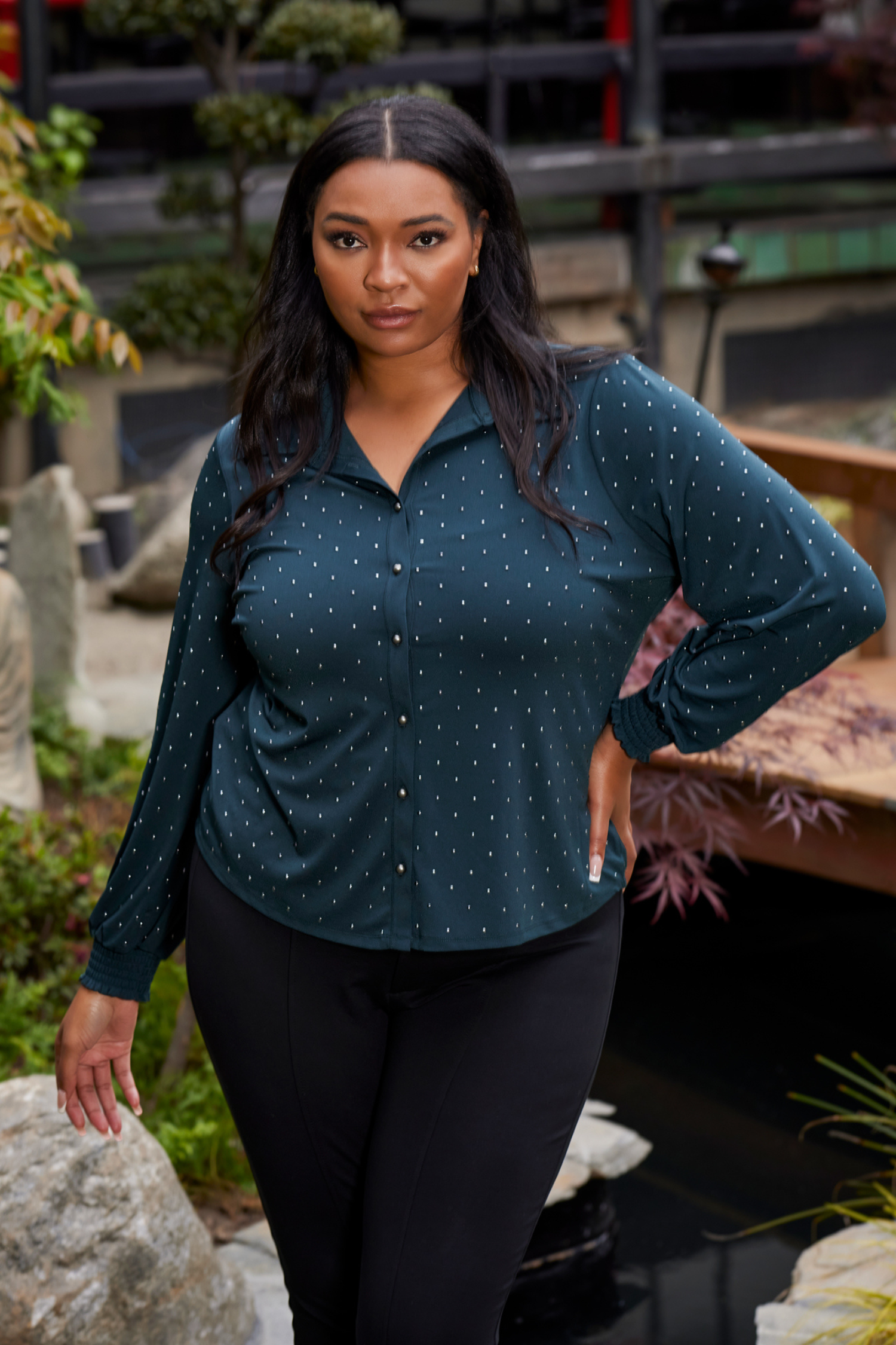 Women's Button Front Blouse with Long Blouson Sleeves in a Metallic Gel Print Jersey | Curvy