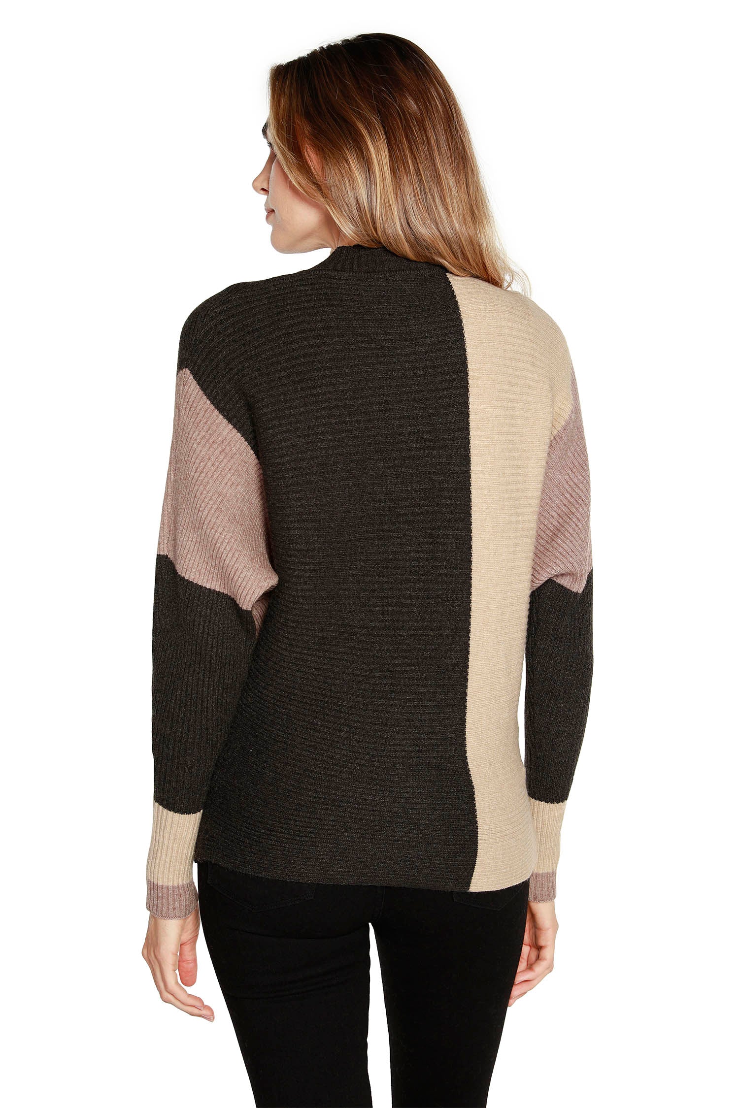 Suéter tipo pulóver para mujer en tejido suave de minicanalé con bloques de color y cuello simulado