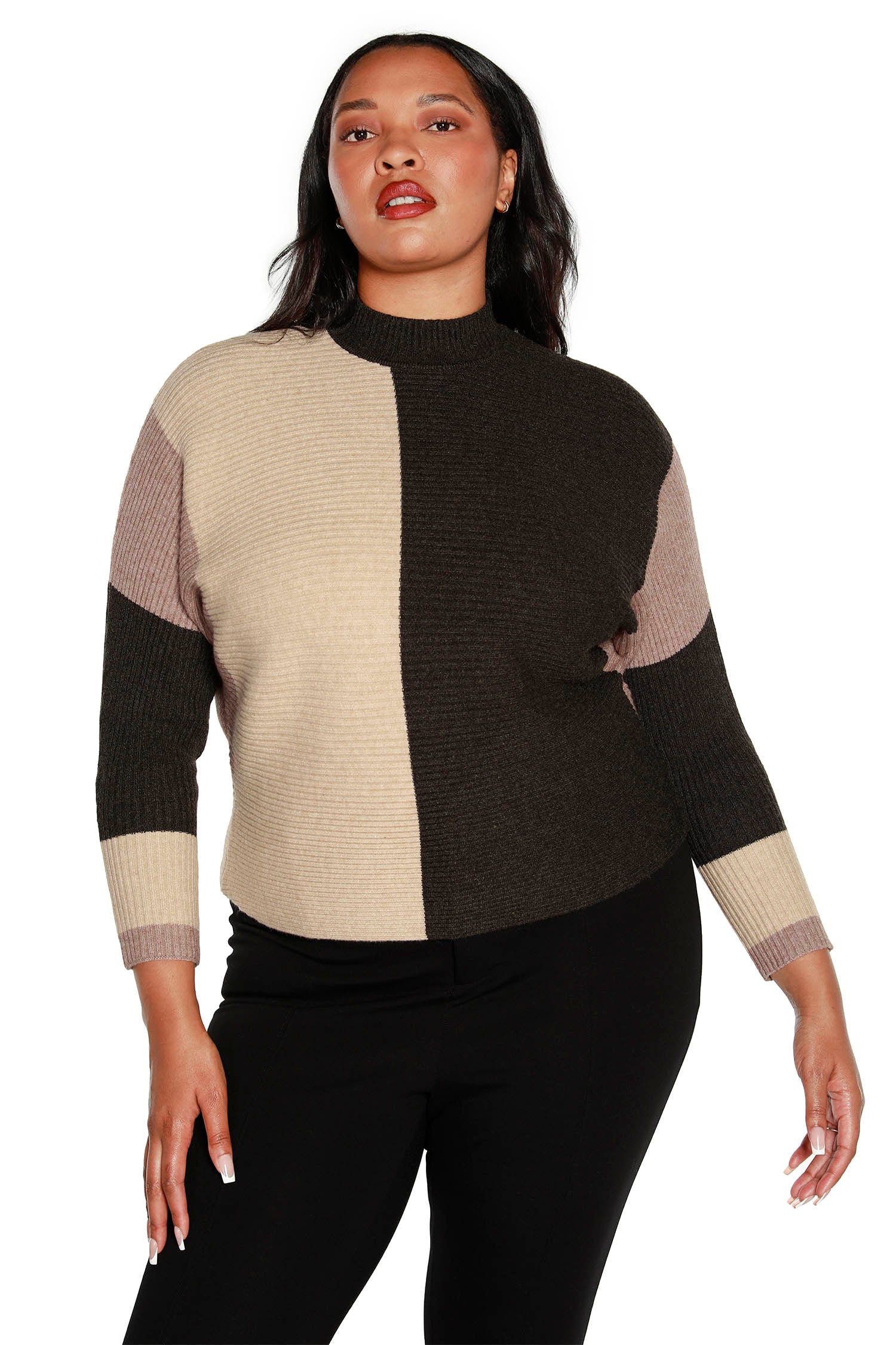 Jersey tipo pulóver para mujer en suave tejido de minicanalé con bloques de color y cuello simulado | con curvas